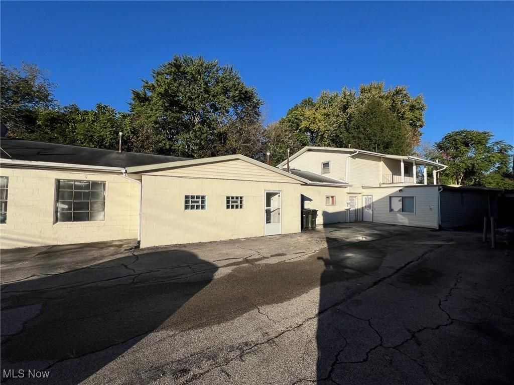 343 Griswold Street Ne, Warren, OH 44483 Main Photo