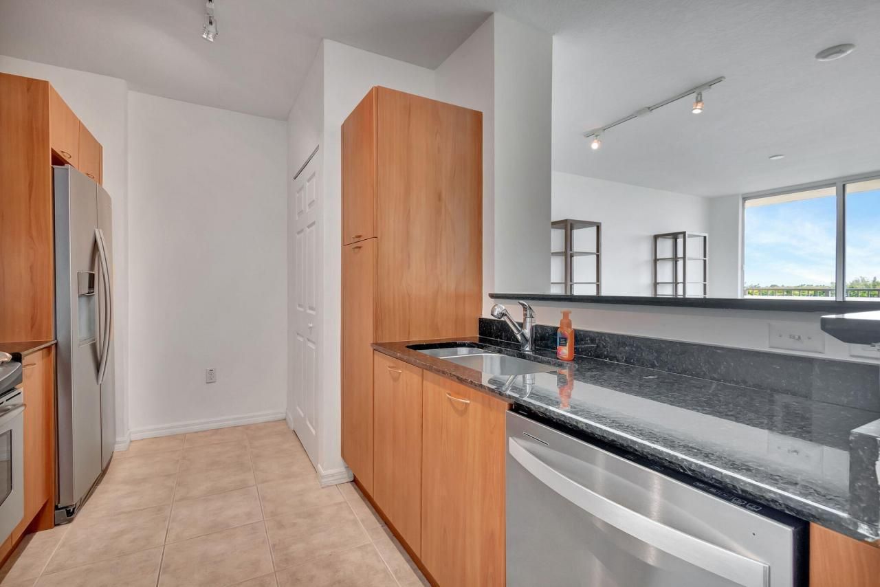 100 NE 6th Street, Unit 505, Boynton Beach, FL 33435 Photo