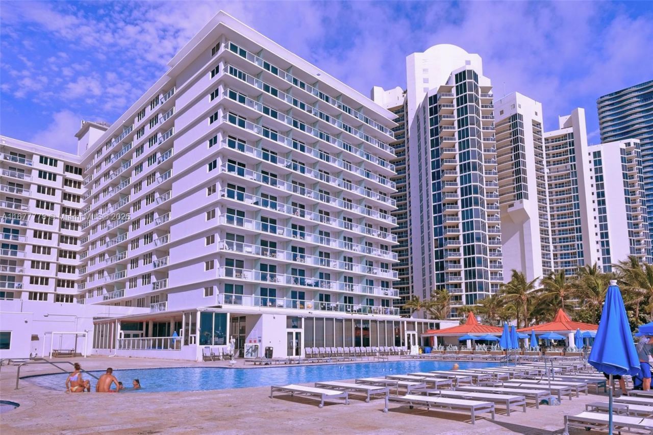 19201 Collins Ave, Unit 630, Sunny Isles Beach, FL 33160 Photo