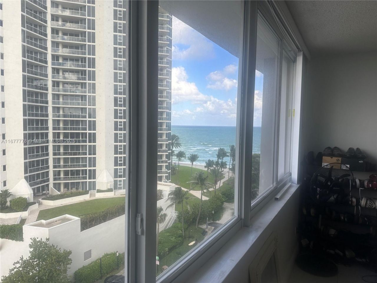 19201 Collins Ave, Unit 630, Sunny Isles Beach, FL 33160 Photo