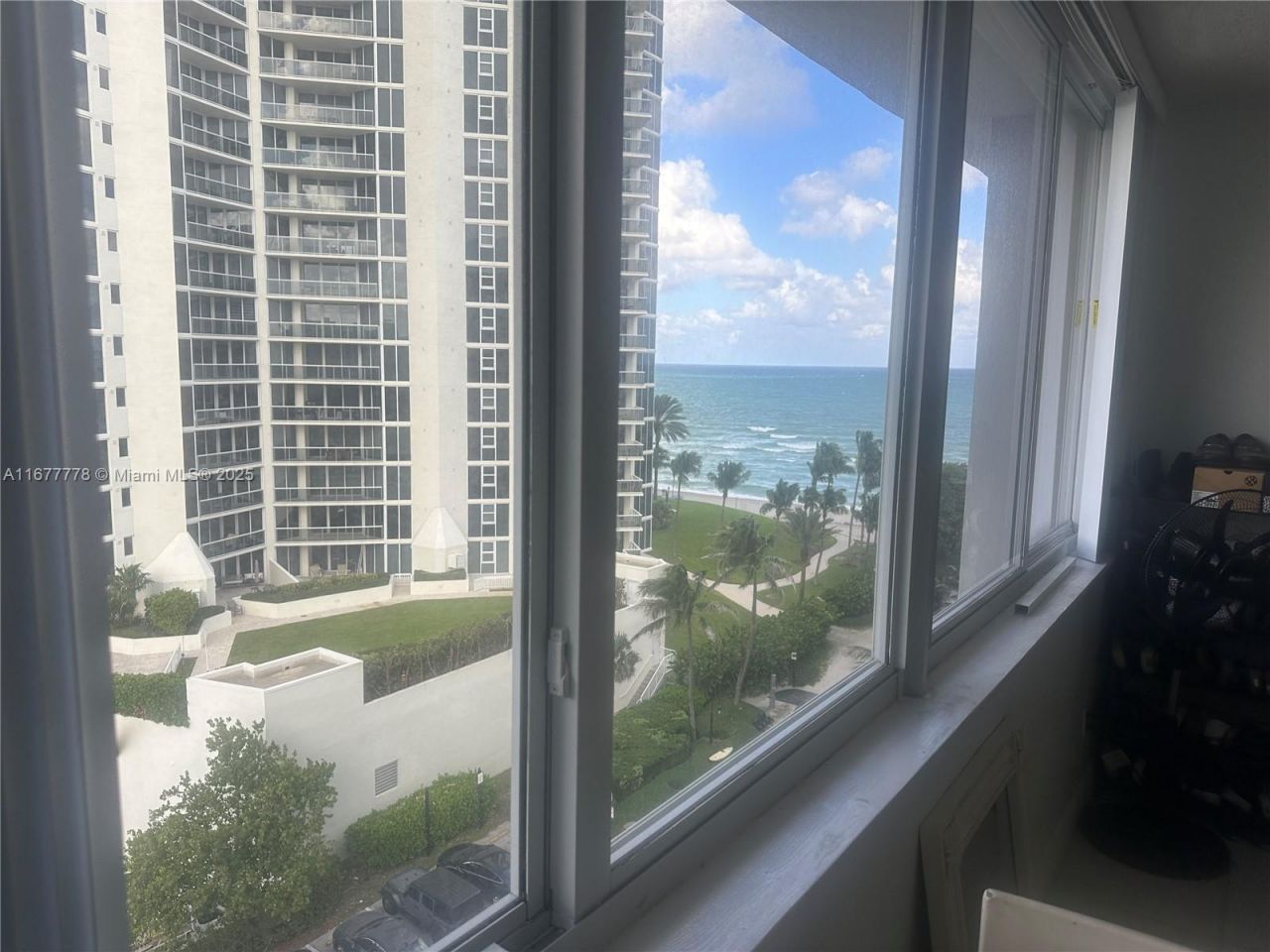 19201 Collins Ave, Unit 630, Sunny Isles Beach, FL 33160 Photo