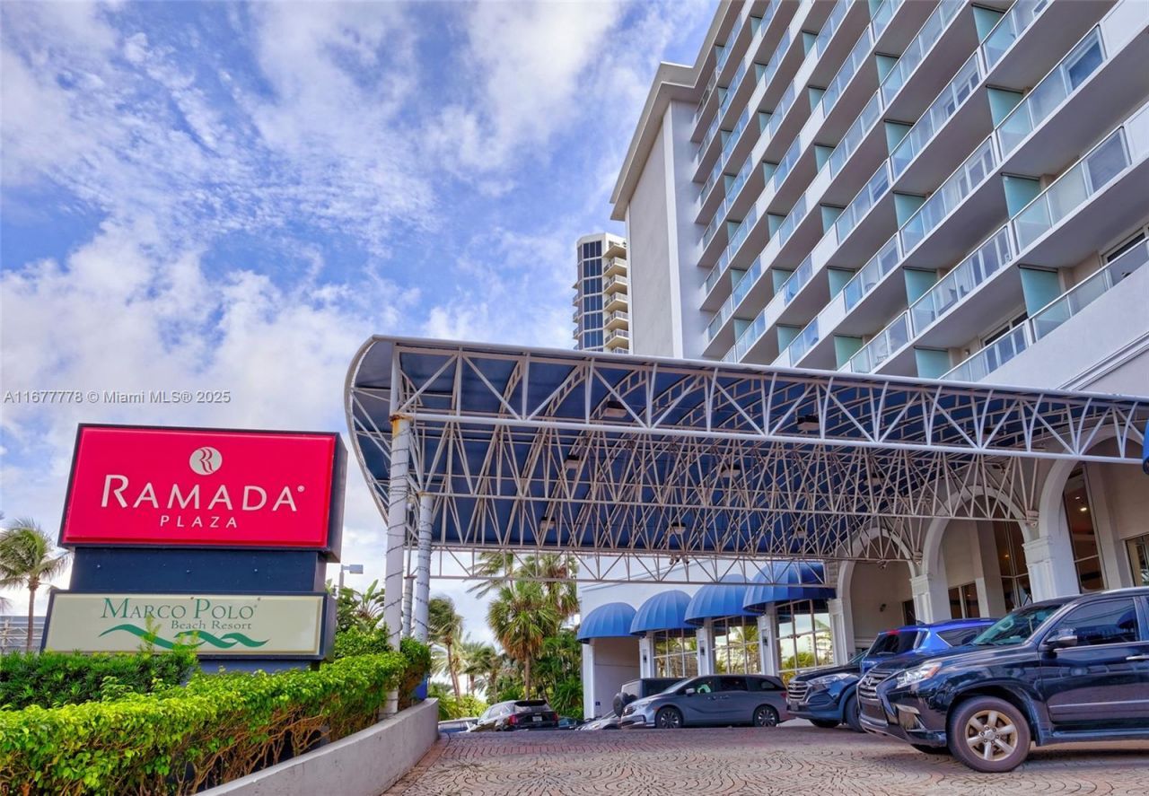 19201 Collins Ave, Unit 630, Sunny Isles Beach, FL 33160 Photo