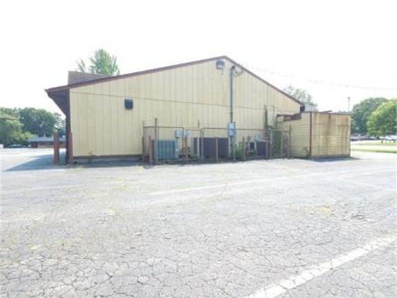 1609 E Main Street, Kent, OH 44240 Photo 9