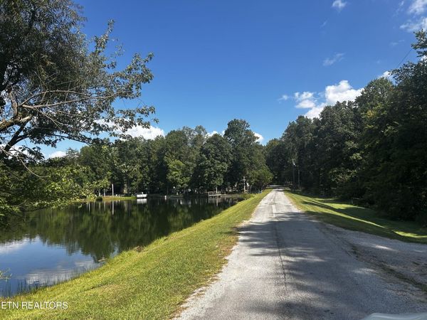 David Crockett Rd, Crossville, TN 38572