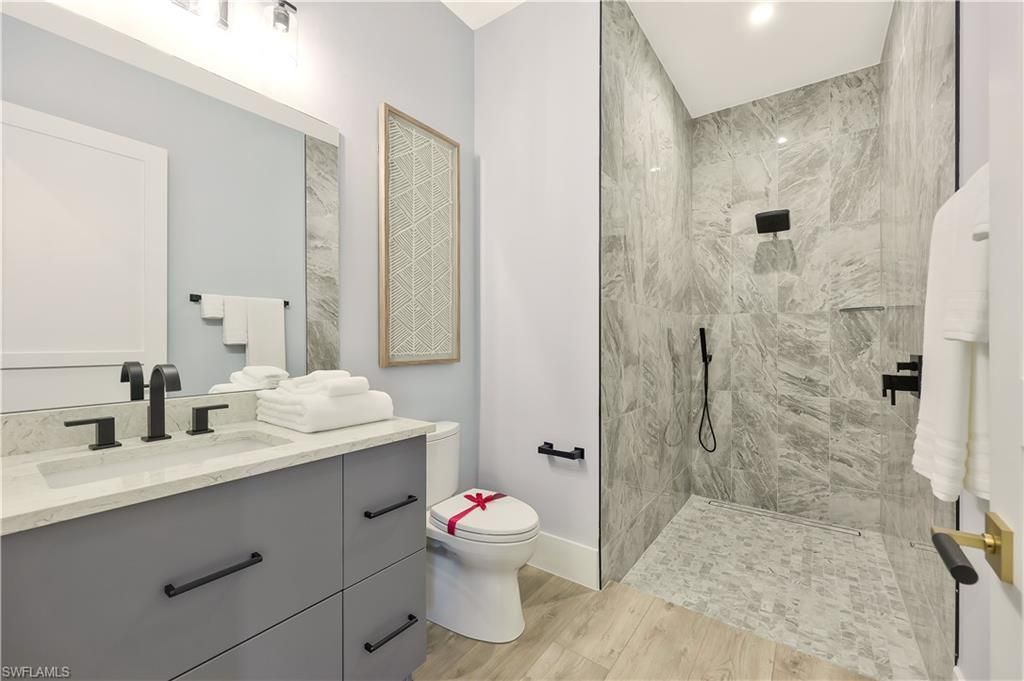 933 11th St Sw, Naples, FL 34117 Photo