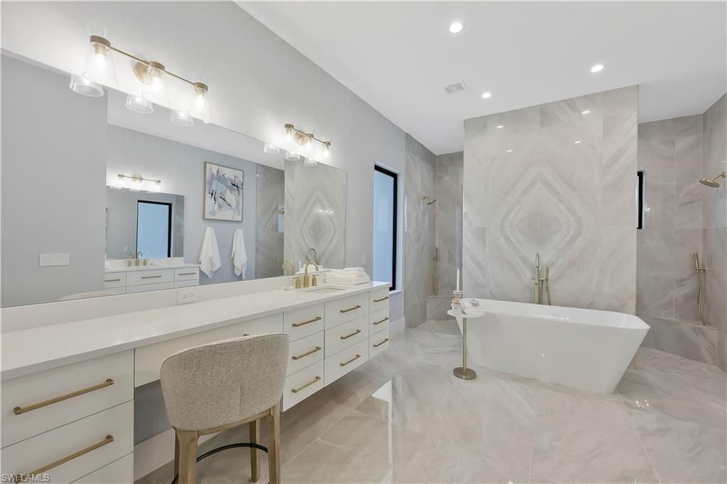 933 11th St Sw, Naples, FL 34117 Photo