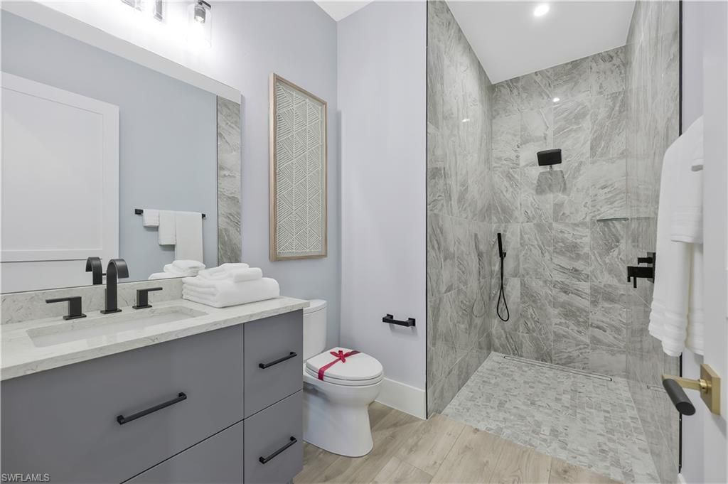 933 11th St Sw, Naples, FL 34117 Photo