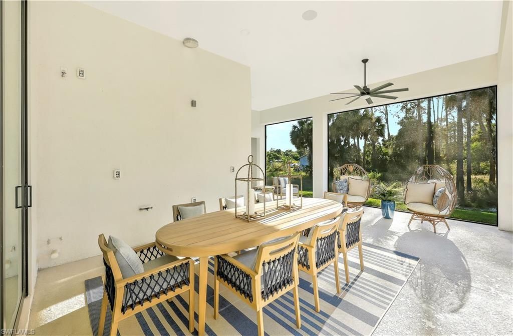 933 11th St Sw, Naples, FL 34117 Photo