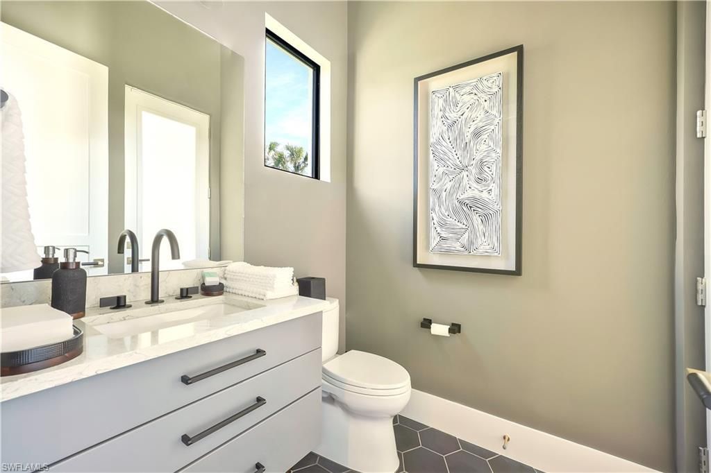 933 11th St Sw, Naples, FL 34117 Photo