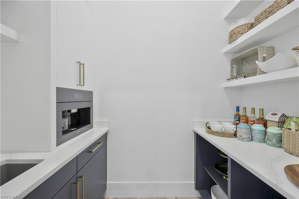 933 11th St Sw, Naples, FL 34117 Photo