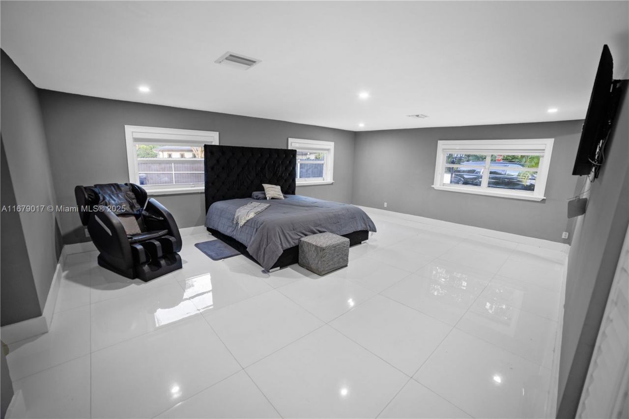 13550 SW 99th Pl, Miami, FL 33176 Photo