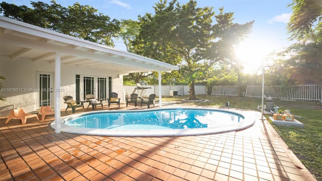 13550 SW 99th Pl, Miami, FL 33176 Photo