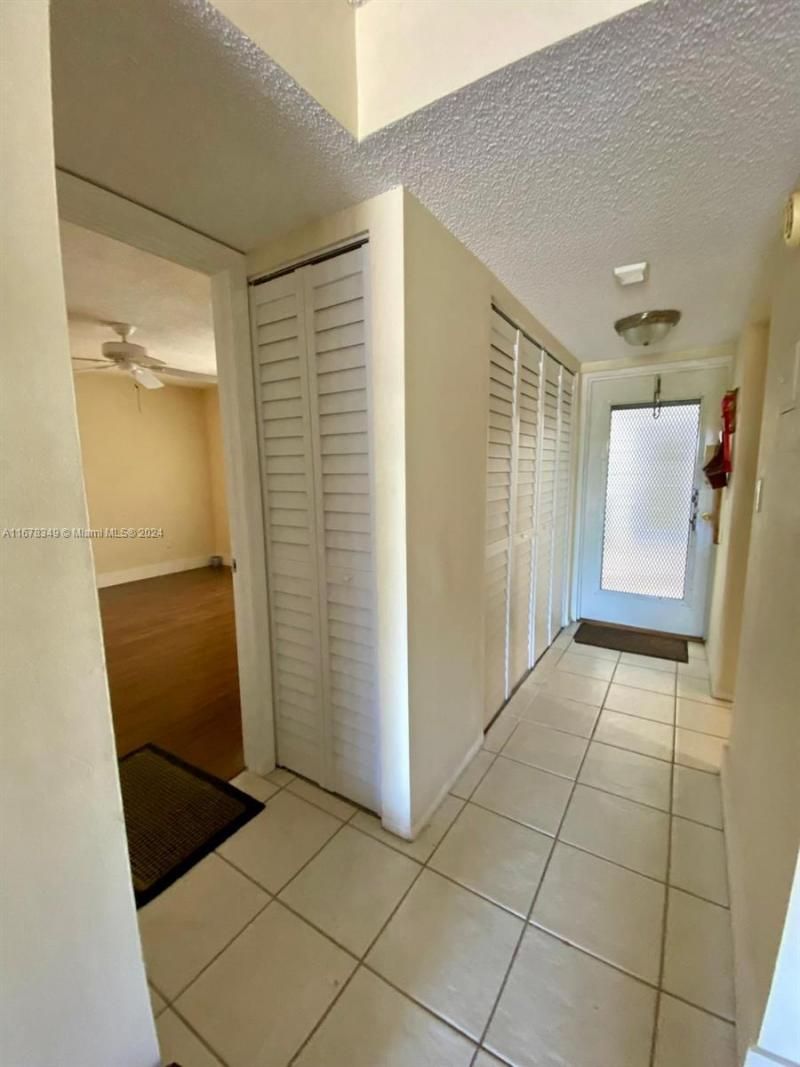 3000 E Sunrise Lakes Dr, Unit 202, Sunrise, FL 33322 Photo