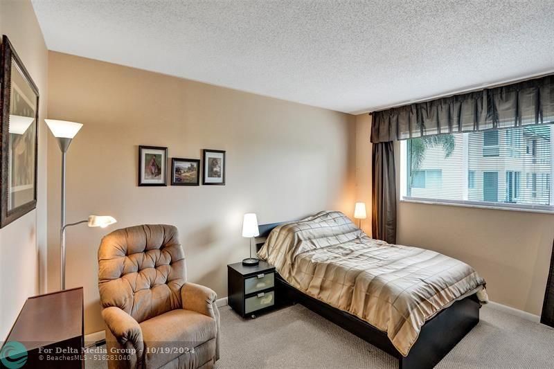 32 Colonial Club Dr, Unit 202, Boynton Beach, FL 33435 Photo