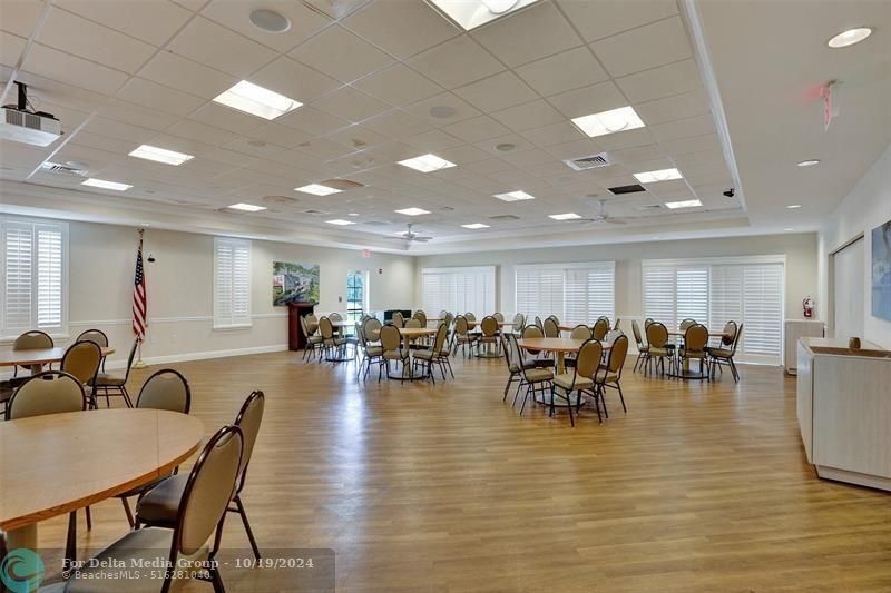 32 Colonial Club Dr, Unit 202, Boynton Beach, FL 33435 Photo