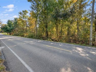 W Comet Road, Clinton, OH 44216