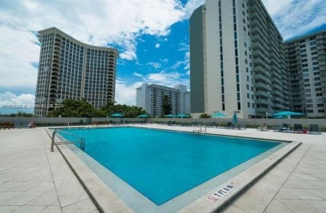 5601 Collins Ave, Unit 1605, Miami Beach, FL 33140 Photo