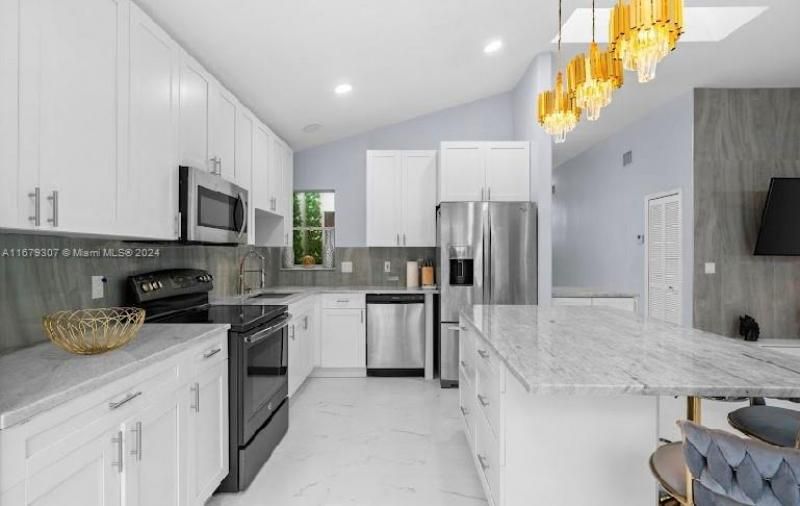 2002 Lake Breeze Ct, Wellington, FL 33414 Photo