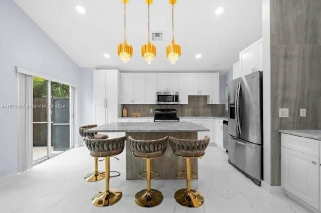 2002 Lake Breeze Ct, Wellington, FL 33414 Photo