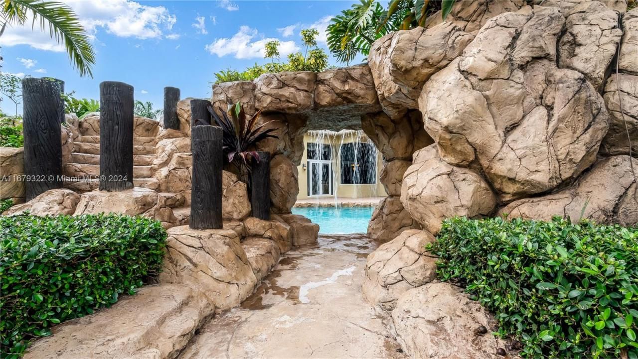 12854 Stonebrook Dr, Davie, FL 33330 Photo