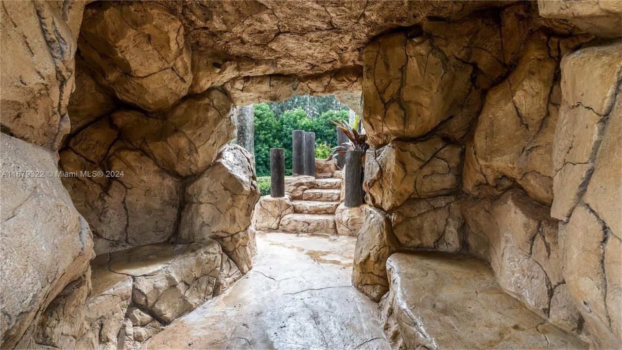 12854 Stonebrook Dr, Davie, FL 33330 Photo