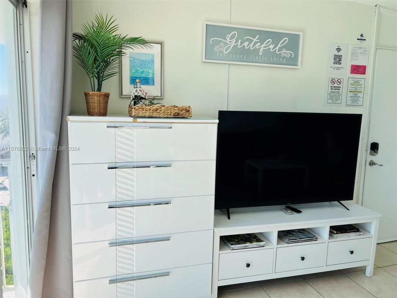 1732 Meridian Ave, Unit 701, Miami Beach, FL 33139 Photo