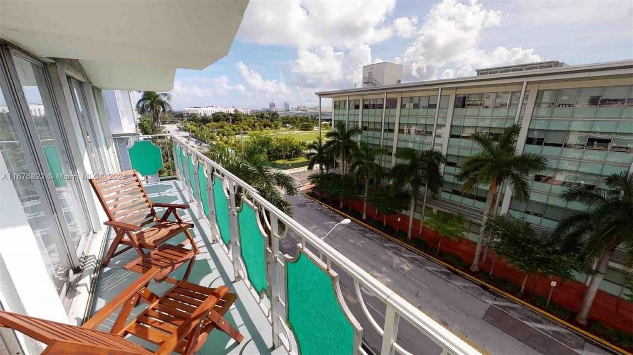 1732 Meridian Ave, Unit 701, Miami Beach, FL 33139 Photo