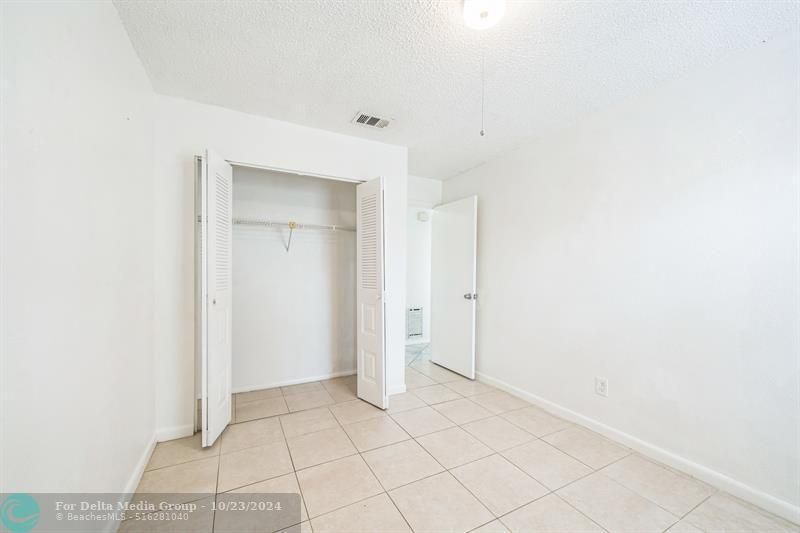 390 SW Colesbury Ave, Port Saint Lucie, FL 34953 Photo