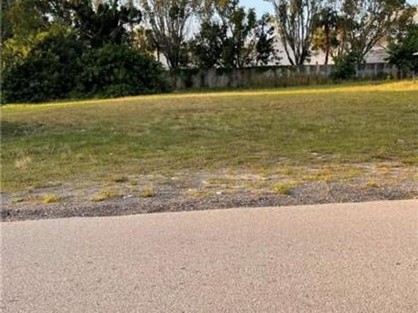 1734 Coral Point DR, CAPE CORAL, FL 33990