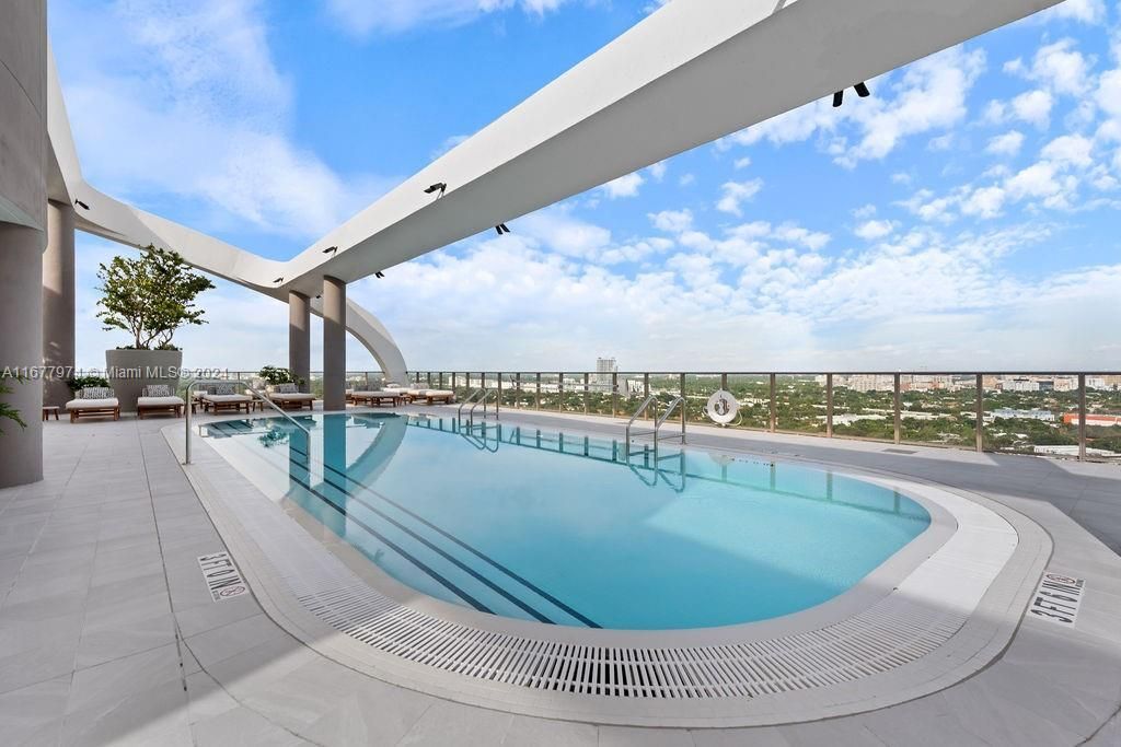 2678 Tigertail Ave, Unit PH1, Miami, FL 33133 Photo