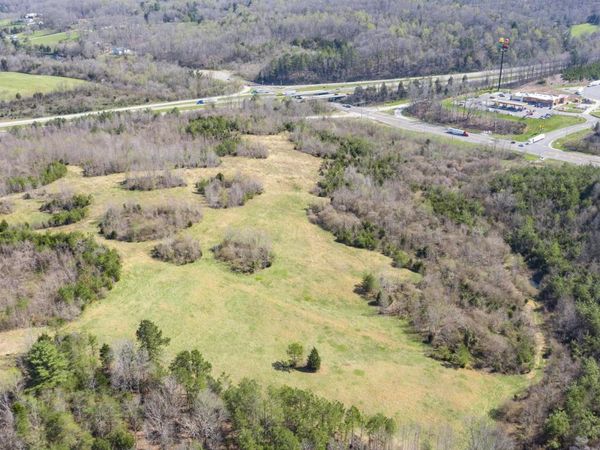 9011 Highway 321 N, Lenoir City, TN 37771