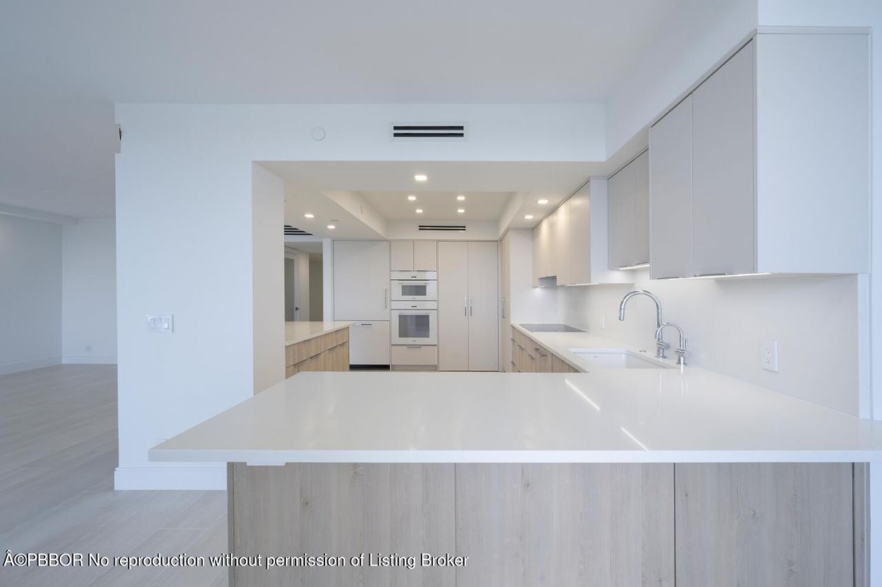 525 S Flagler Drive, Unit 14C, West Palm Beach, FL 33401 Photo