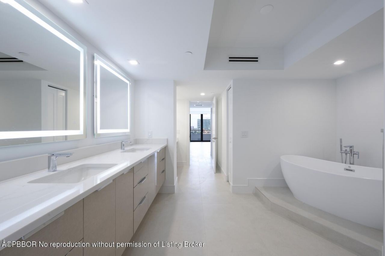 525 S Flagler Drive, Unit 14C, West Palm Beach, FL 33401 Photo