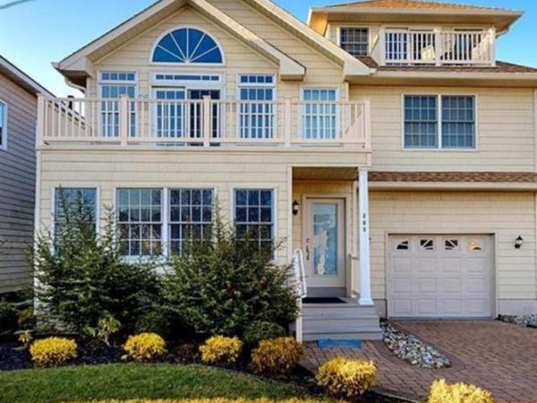 205 W BRIGANTINE AVENUE, BRIGANTINE, NJ 08203
