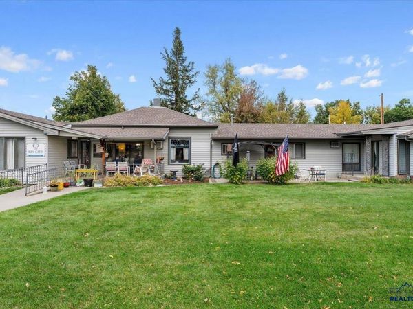 1542 DAVENPORT ST, Sturgis, SD 57785