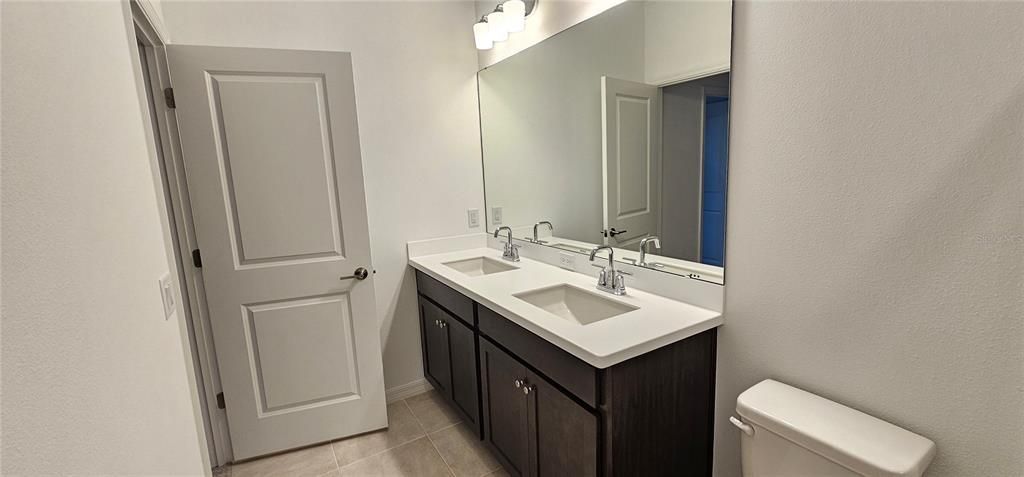 4233 Pond Brook Court, Lakewood Ranch, FL 34211 Photo