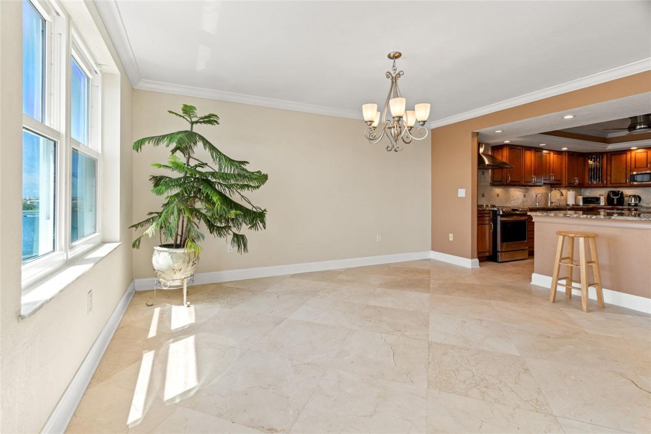 5200 Brittany Drive S, Unit 1202, Saint Petersburg, FL 33715 Photo