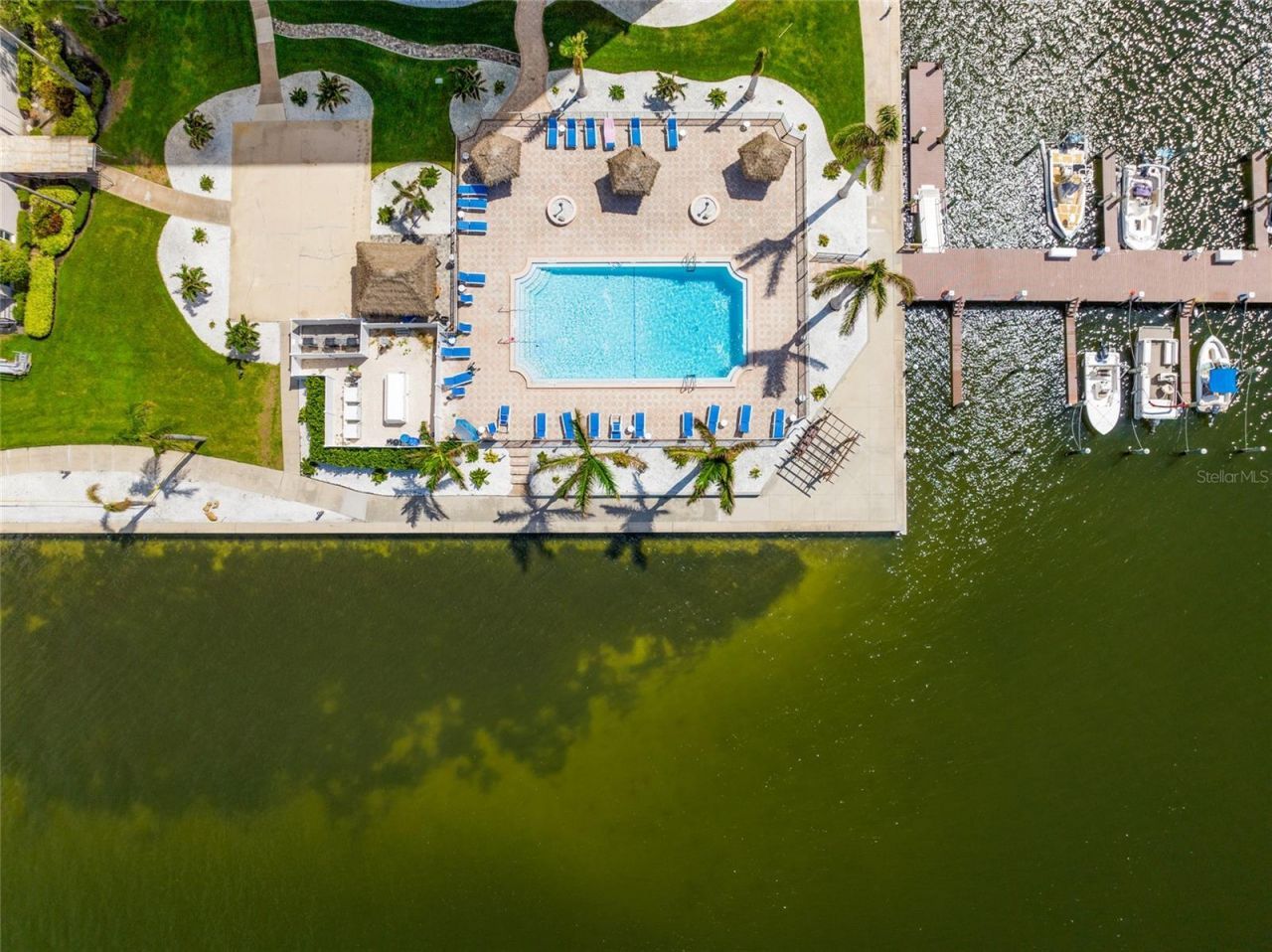 5200 Brittany Drive S, Unit 1202, Saint Petersburg, FL 33715 Photo