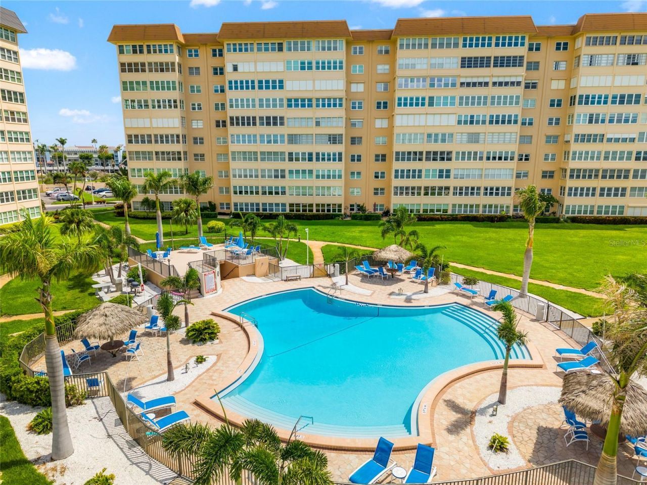 5200 Brittany Drive S, Unit 1202, Saint Petersburg, FL 33715 Photo