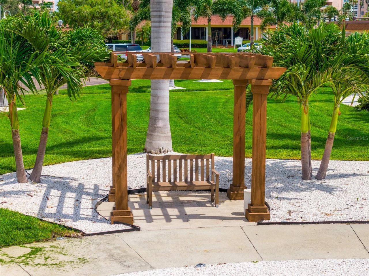 5200 Brittany Drive S, Unit 1202, Saint Petersburg, FL 33715 Photo