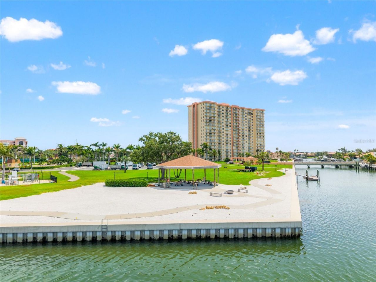 5200 Brittany Drive S, Unit 1202, Saint Petersburg, FL 33715 Photo