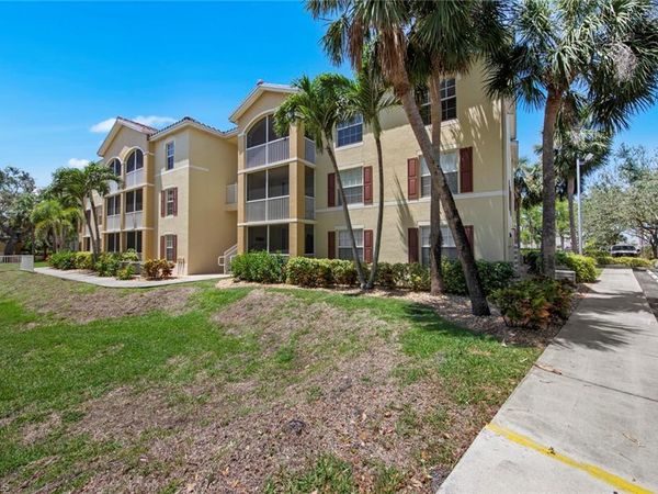 4105 Residence DR, Unit 718, FORT MYERS, FL 33901