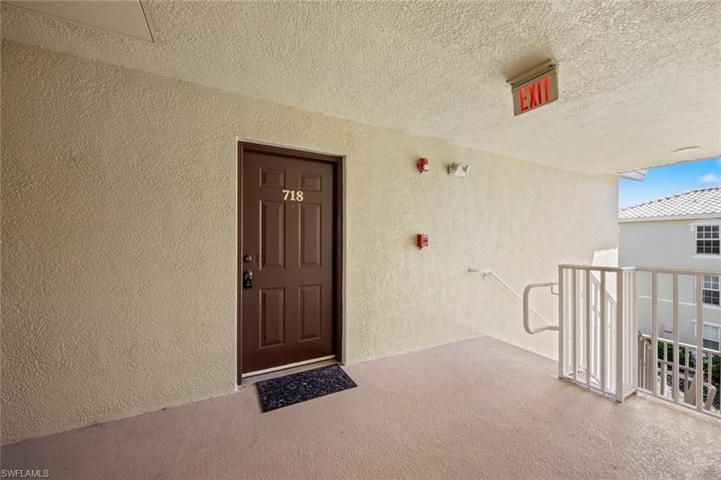 4105 Residence Dr, Unit 718, Fort Myers, FL 33901 Photo
