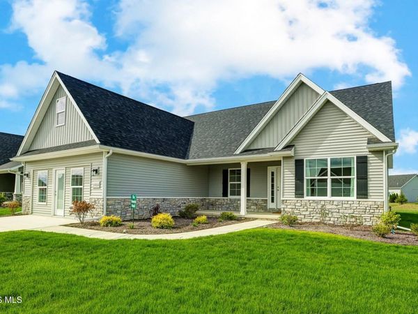 15114 Sugar Maple Drive, Perrysburg, OH 43551