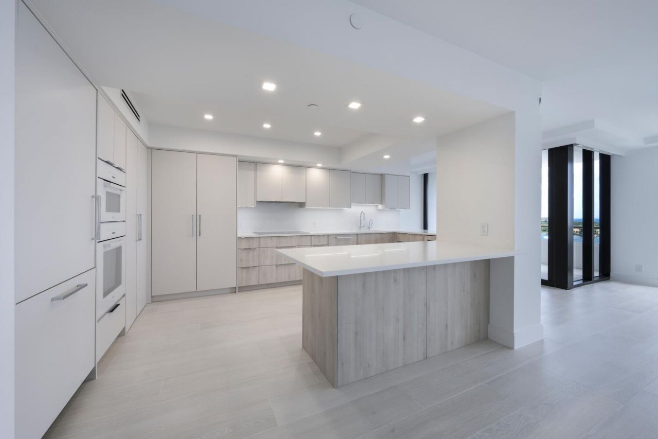 525 S Flagler Drive, Unit 14c, West Palm Beach, FL 33401 Photo