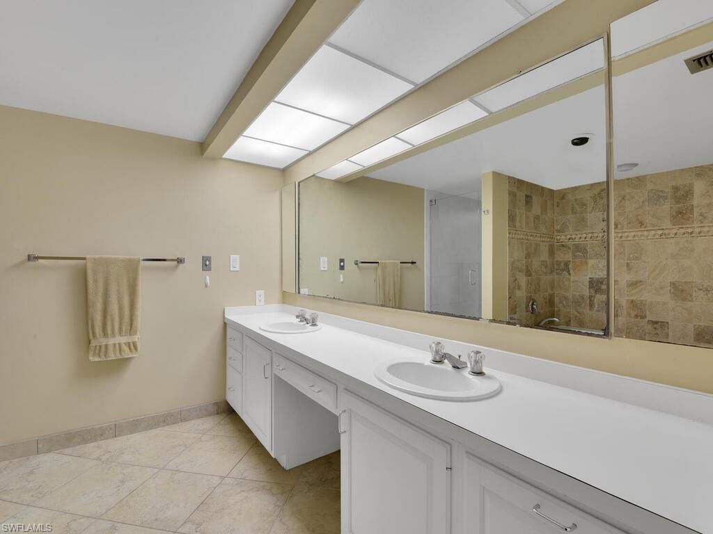 5260 S Landings Dr, Unit 805, Fort Myers, FL 33919 Photo