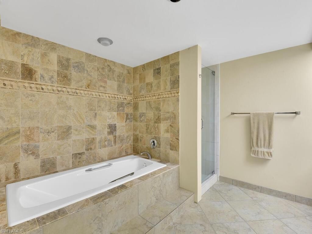 5260 S Landings Dr, Unit 805, Fort Myers, FL 33919 Photo