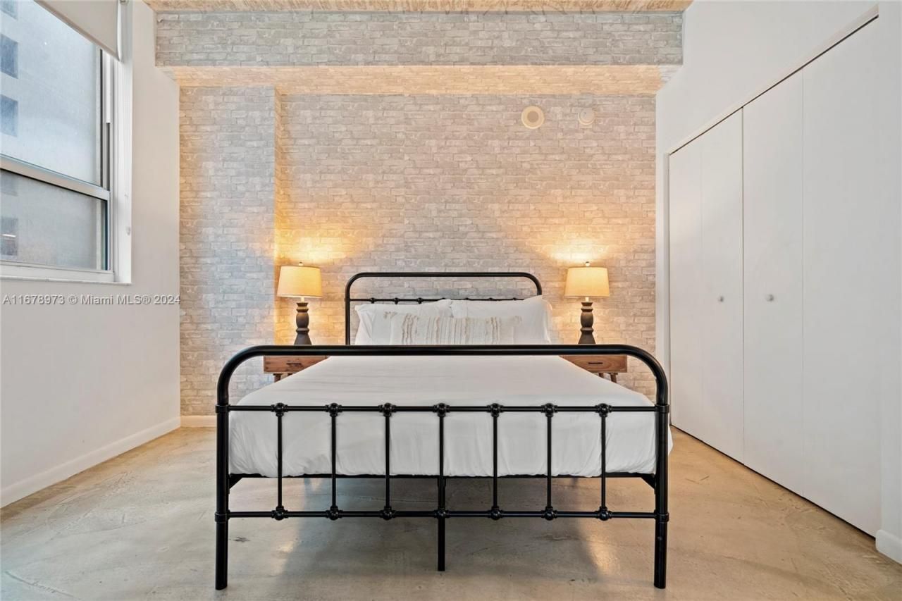 234 NE 3rd St, Unit 401, Miami, FL 33132 Photo