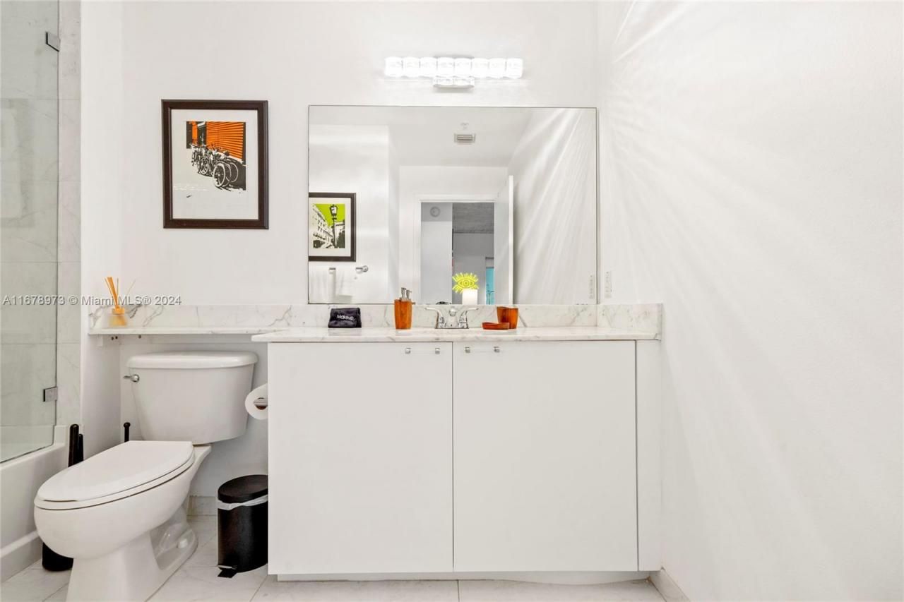 234 NE 3rd St, Unit 401, Miami, FL 33132 Photo