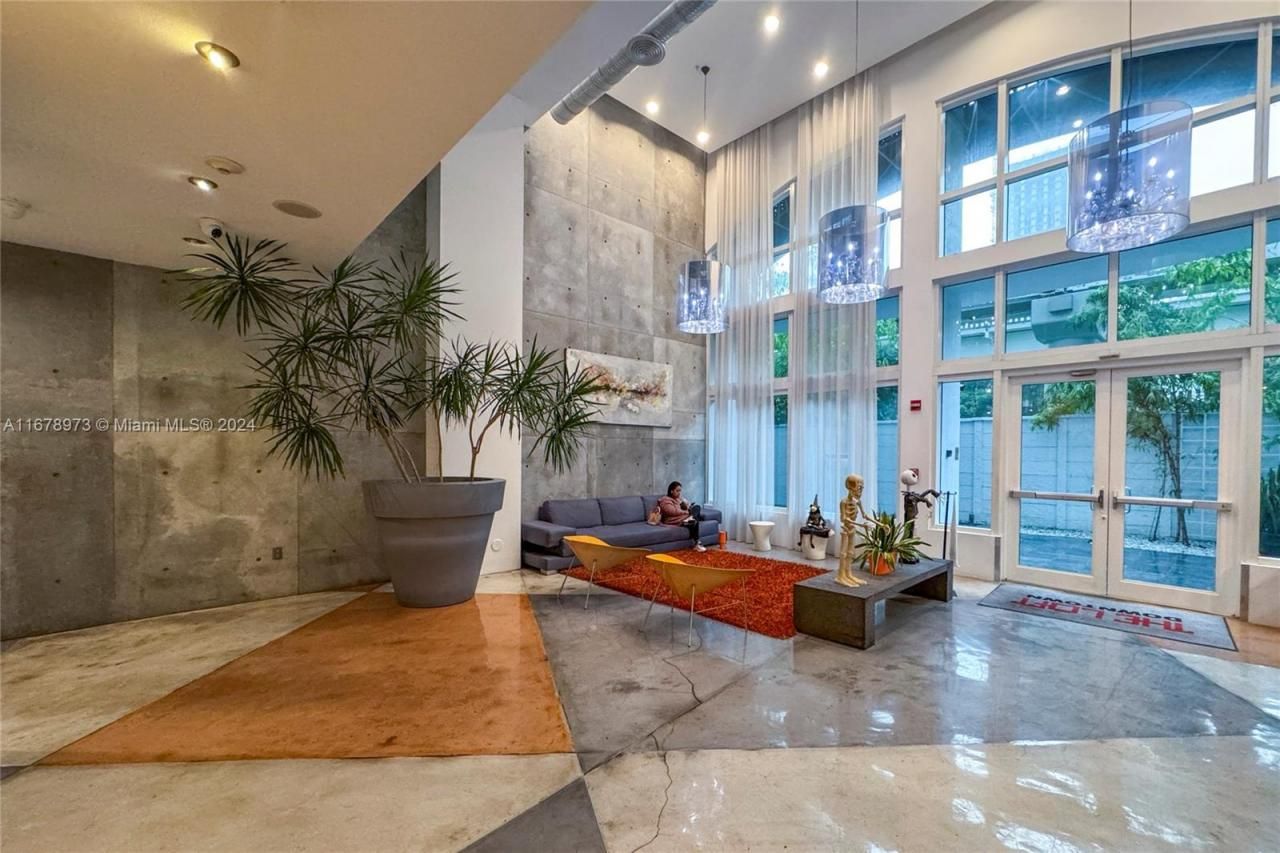 234 NE 3rd St, Unit 401, Miami, FL 33132 Photo